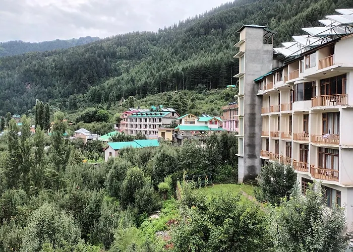 Sarthak Resorts-Reside In Nature With Best View, 9 Kms From Mall Road Manali